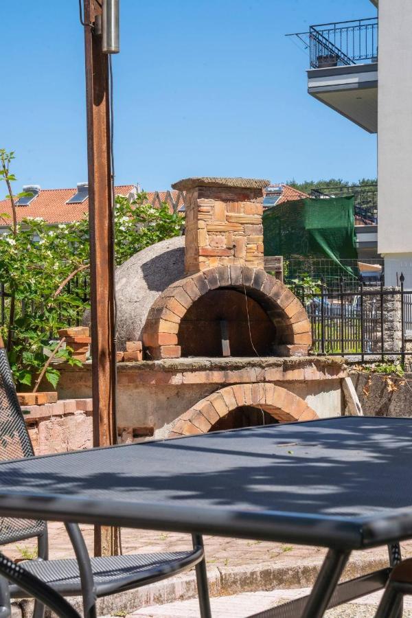 Secret Garden 76 Sq.M. Apartment Close To City Center Janina Zewnętrze zdjęcie